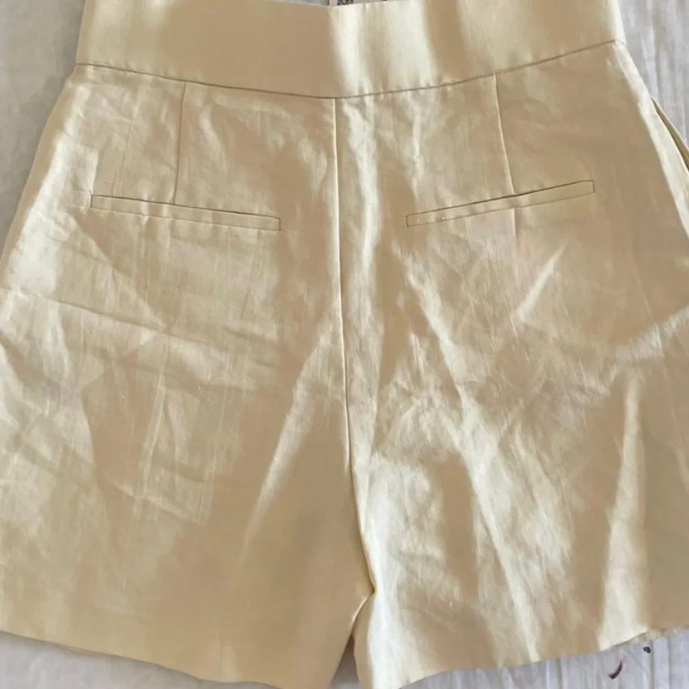 Zara Tan Linen Blend Shorts - Picture 3 of 3